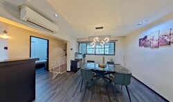 Blk 556 Jurong West Street 42 (Jurong West), HDB Executive #559713391